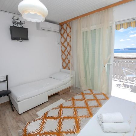Apartments By The Sea Duce, Omis - 2992 Dugi Rat Rom bilde
