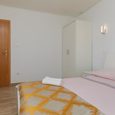 Apartments By The Sea Duce, Omis - 2992 Dugi Rat Rom bilde