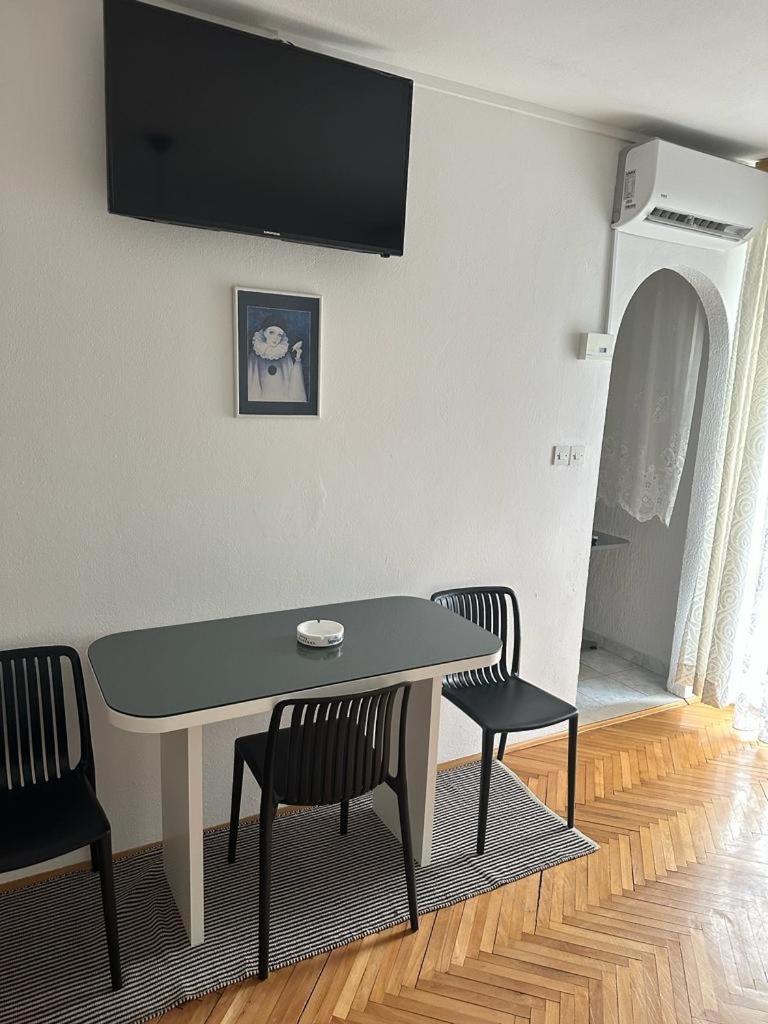 Apartments By The Sea Duce, Omis - 2992 Dugi Rat Rom bilde