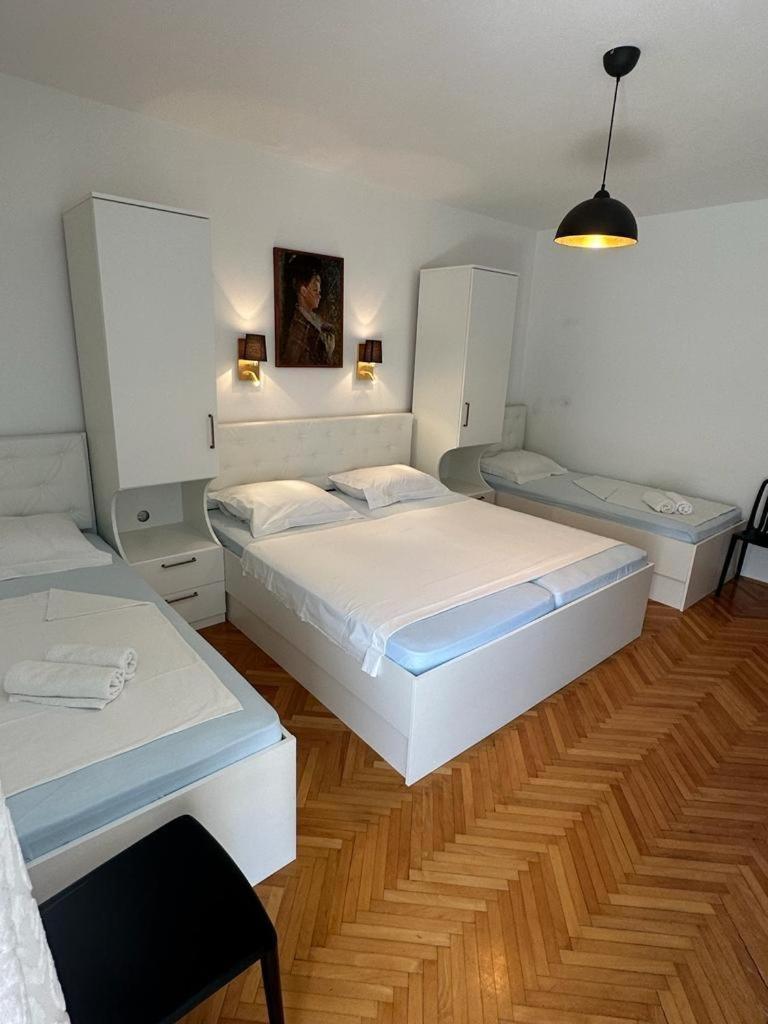 Apartments By The Sea Duce, Omis - 2992 Dugi Rat Rom bilde