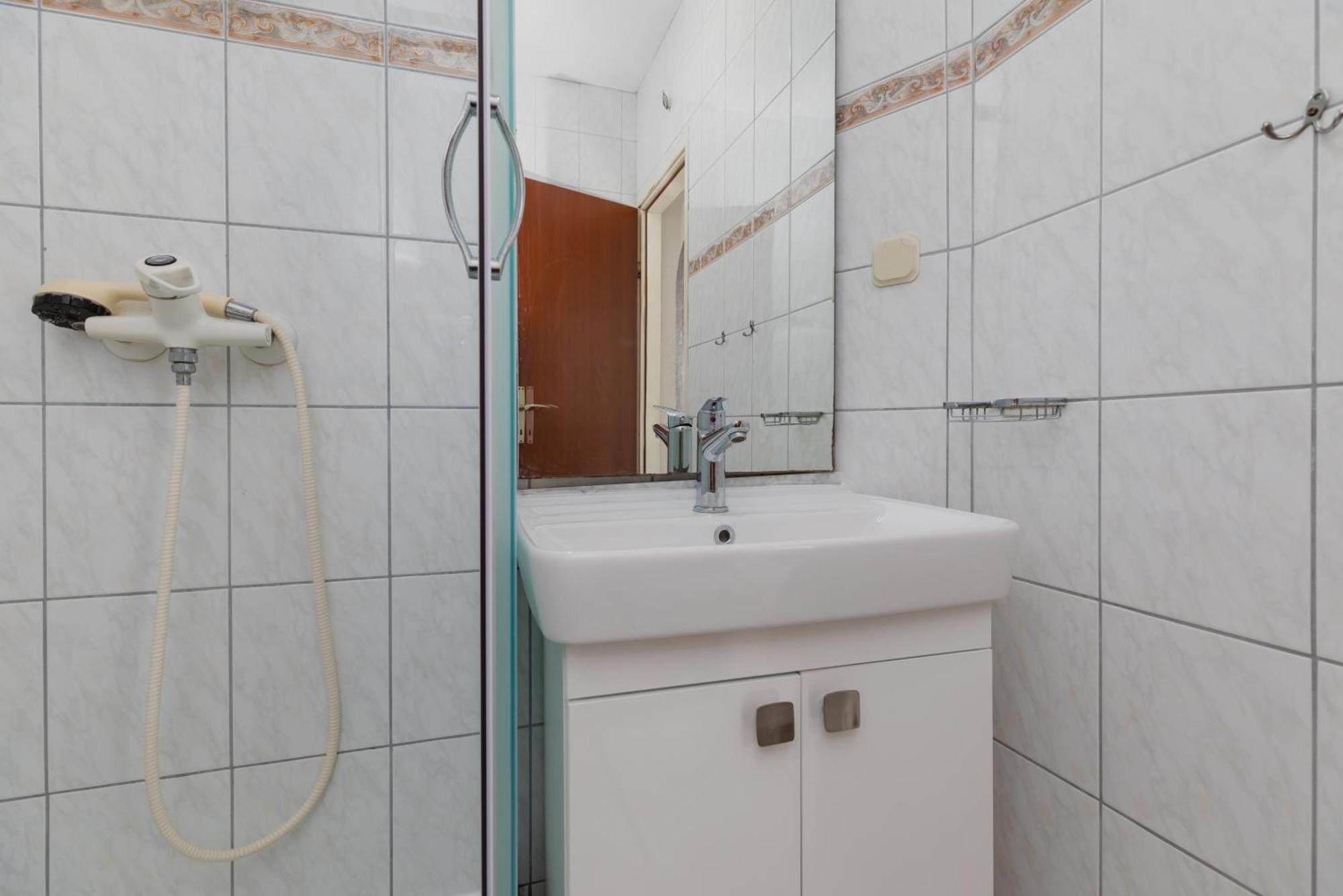 Apartments By The Sea Duce, Omis - 2992 Dugi Rat Rom bilde