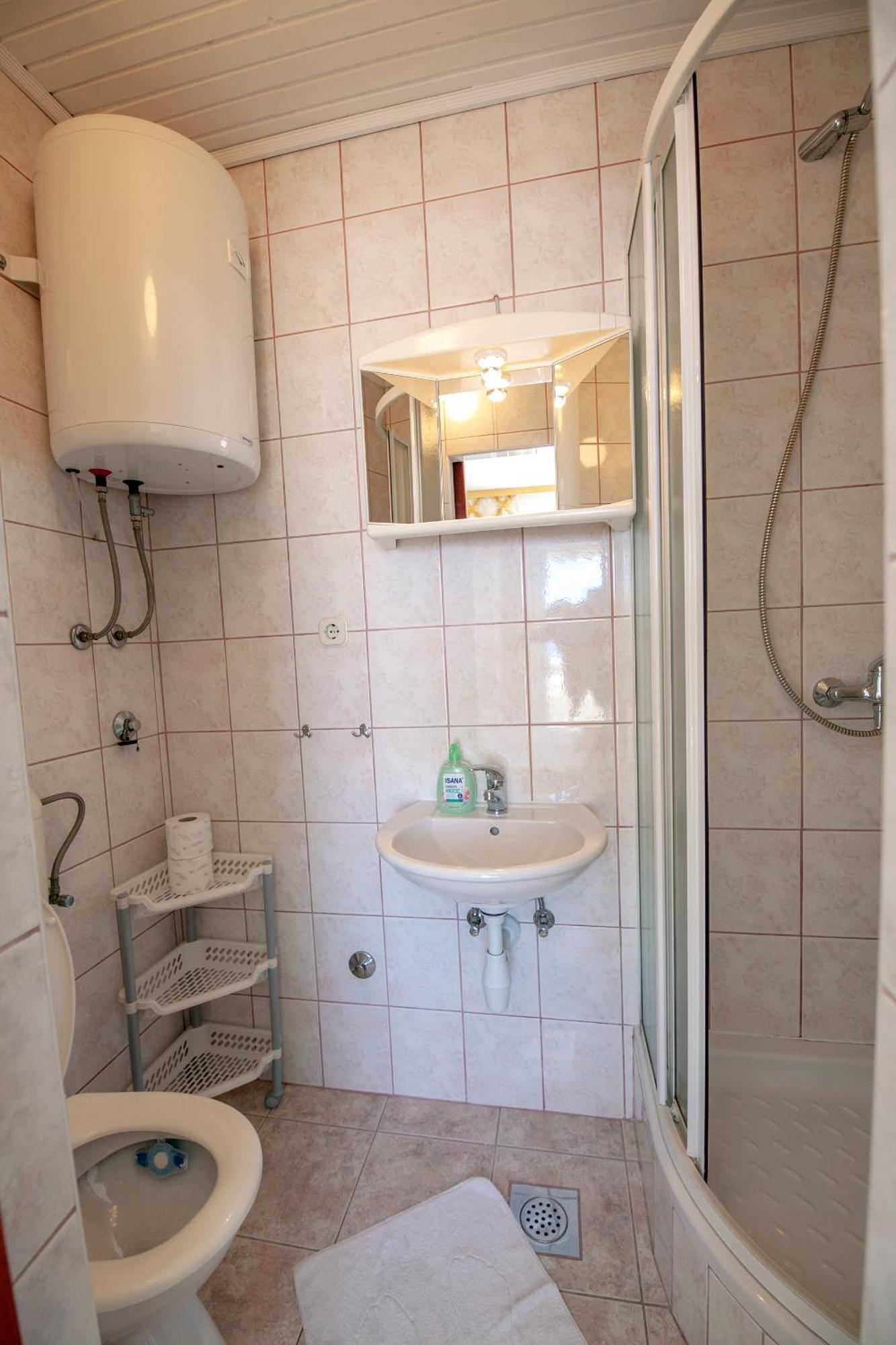 Apartments By The Sea Duce, Omis - 2992 Dugi Rat Rom bilde