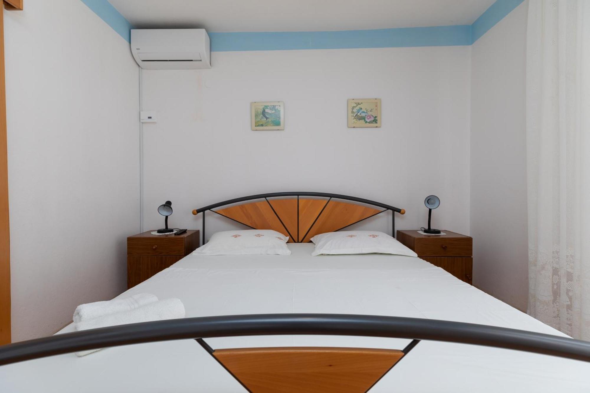 Apartments By The Sea Duce, Omis - 2992 Dugi Rat Rom bilde